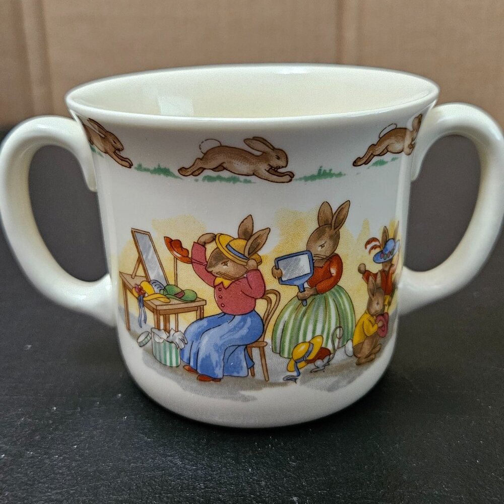 Royal Doulton Bunnykins 2 Handled Hug-A-Mug “Tasse” 1981